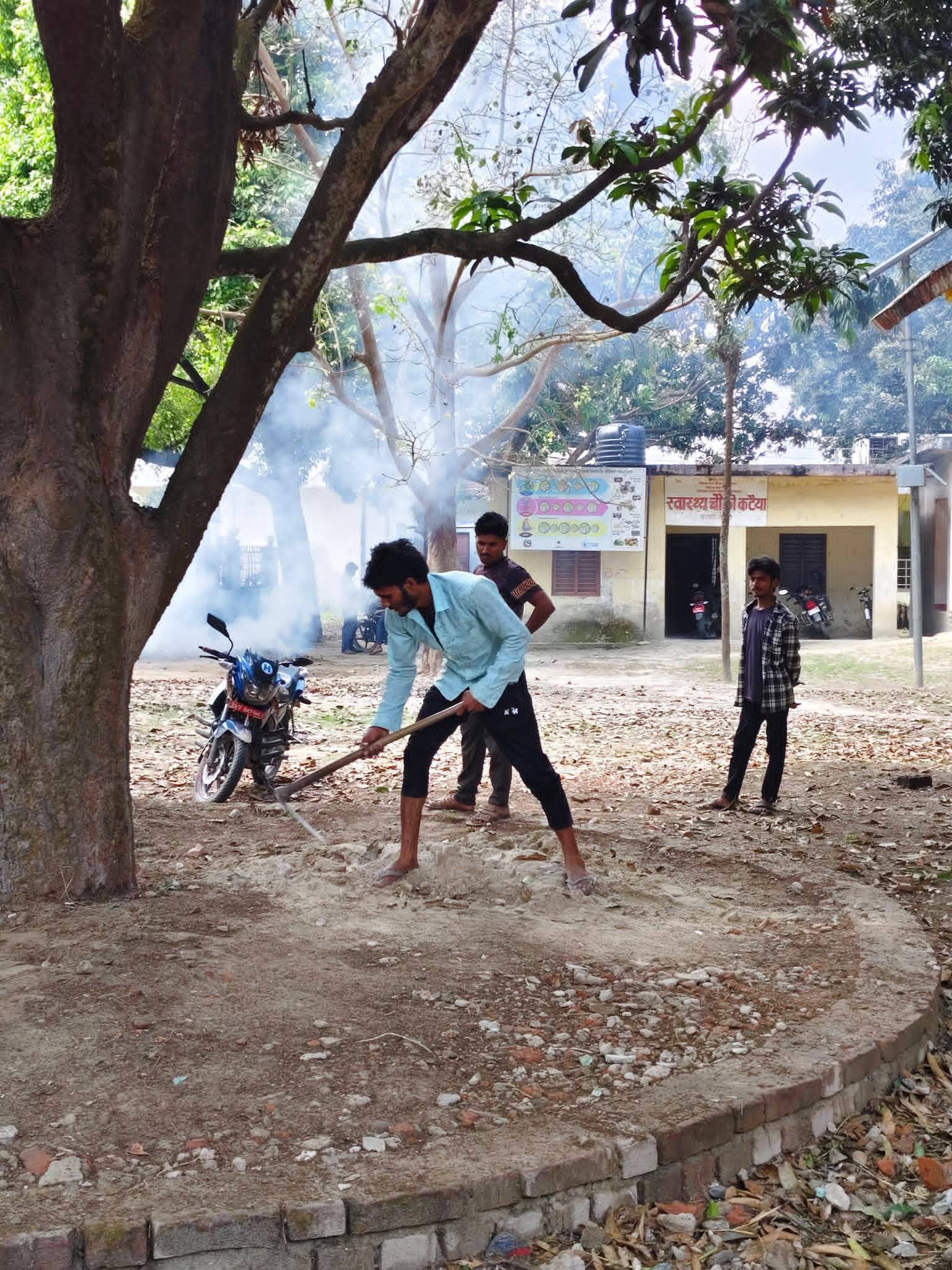 Youth Cleaning around Ward Office